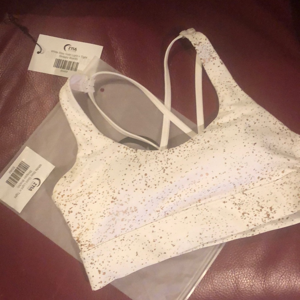 ZYIA LIGHT n TIGHT STRAPPY BRA